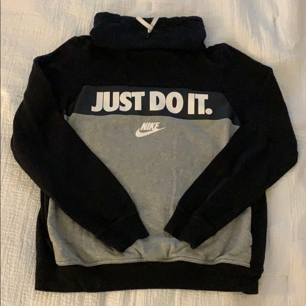 Nike funnel neck sweatshirt